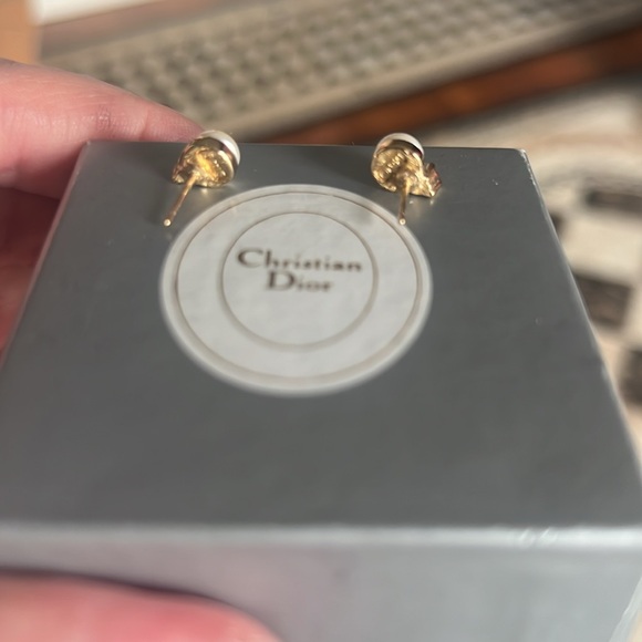 Dior Pearl Stud Earrings - Picture 3 of 5